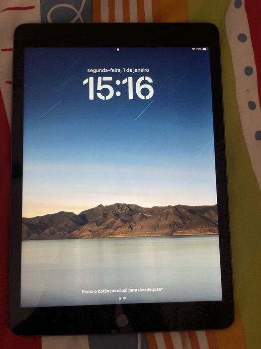 Ipad 10.2 2022 Cinza