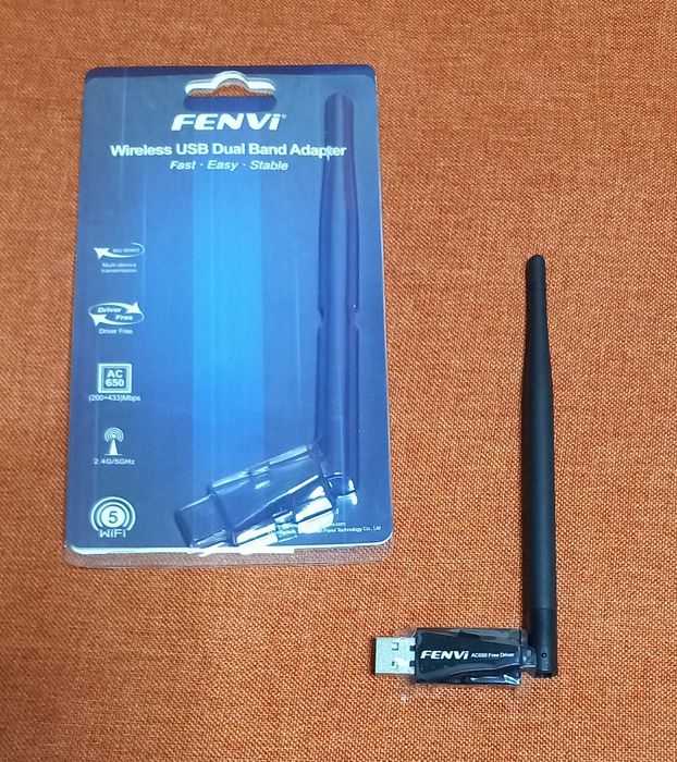 Бездротовий Dual Band мережний адаптер Wi-Fi 2.4G / 5Ghz 650 Mbps