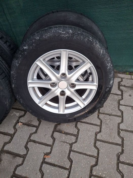 Alufelgi 4x114,3 r14 proste opony Lato
