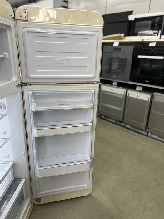 Холодильник Smeg FAB30RCR3