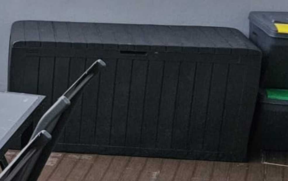 2 Arcas resina 270L 57x116,7x44,7 cm