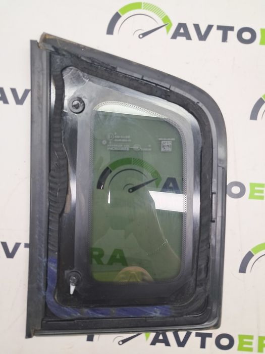 Боковая форточка матовая левая JEEP RENEGADE 15- 68438138AA