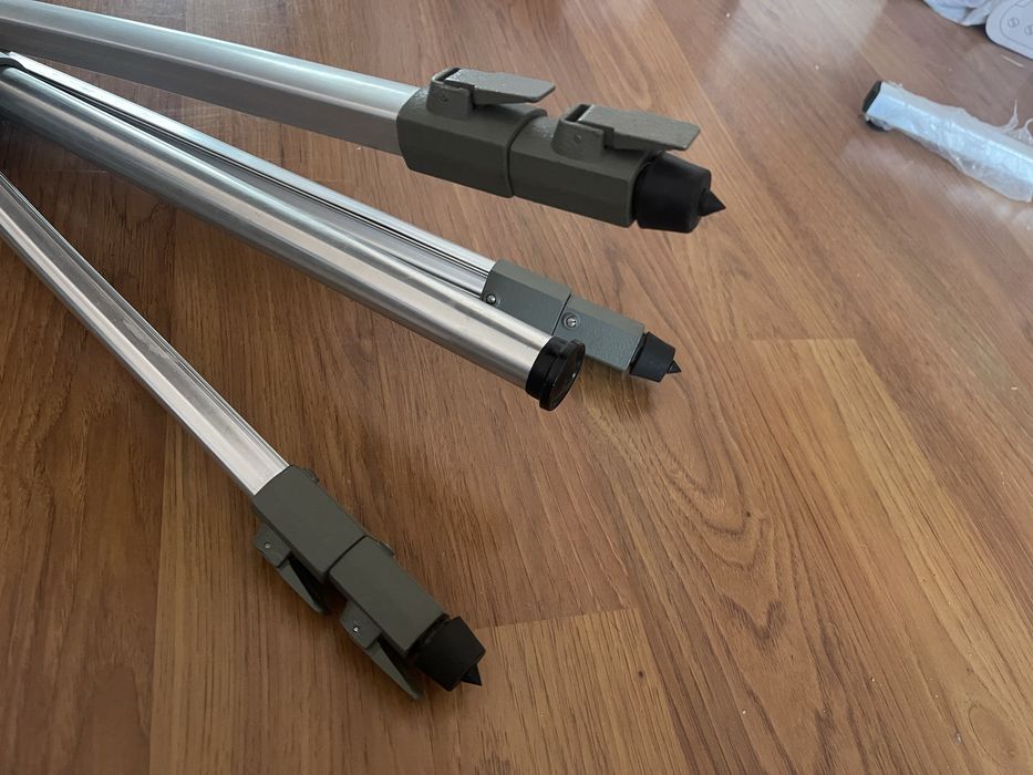 Штатив ( телескопічний )