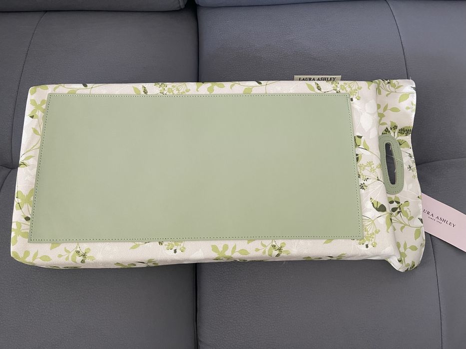 Ogrodowa/domowa podkładka pod kolana brytyjskiej marki Laura Ashley