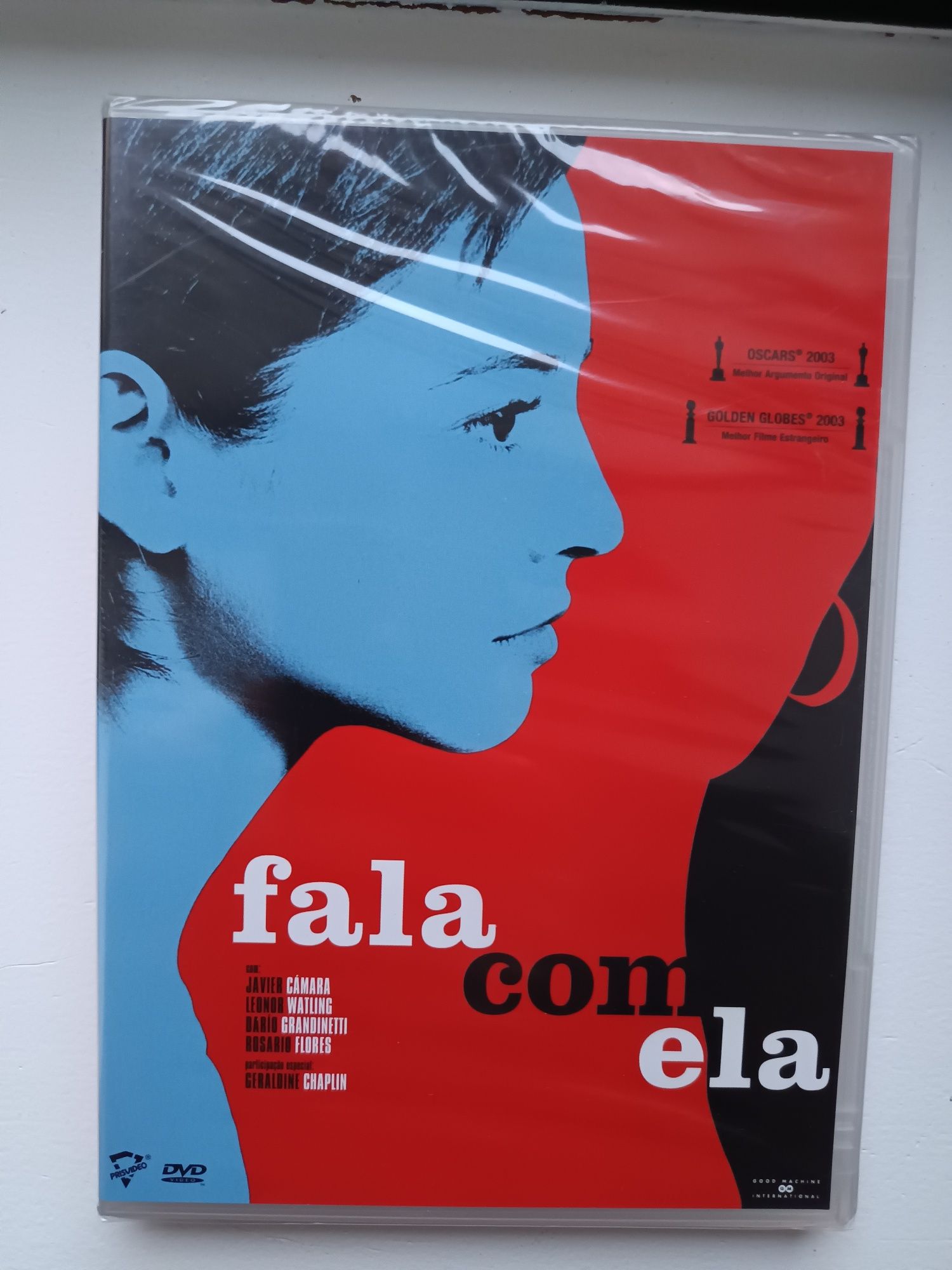 DVD fala com ela