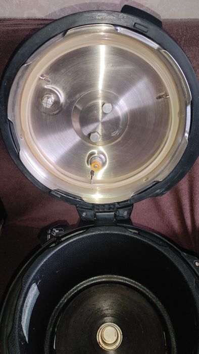 Мультиварка REDMOND RMC-M110 14 программ