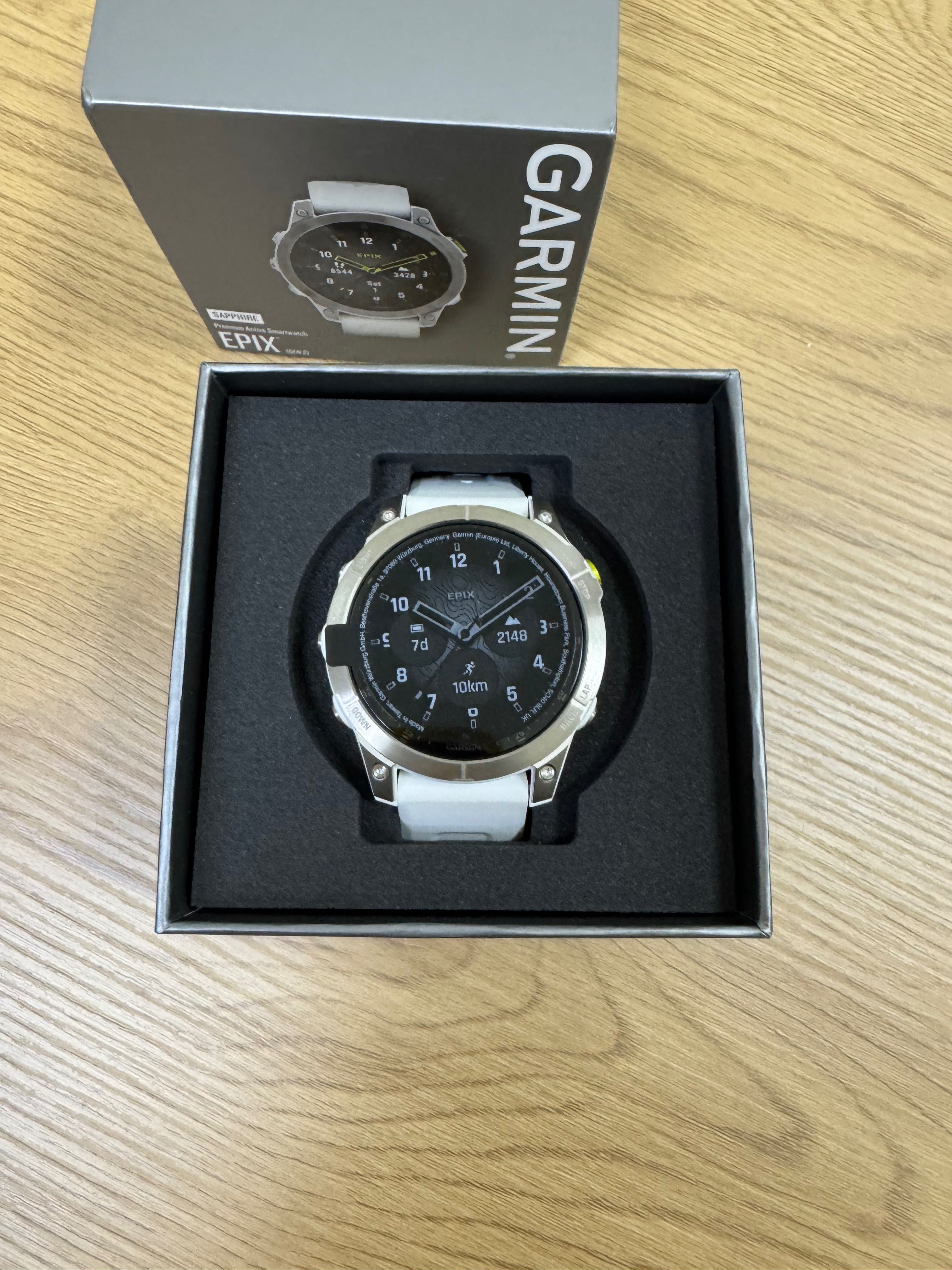 Garmin Epix Gen 2 White titanium with carrera white band 010-02582-20