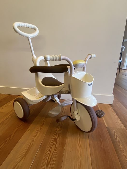 Triciclo Miio para criança