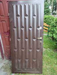 Drzwi wejściowe zewnętrzne drewniane 200x90 bez futryny