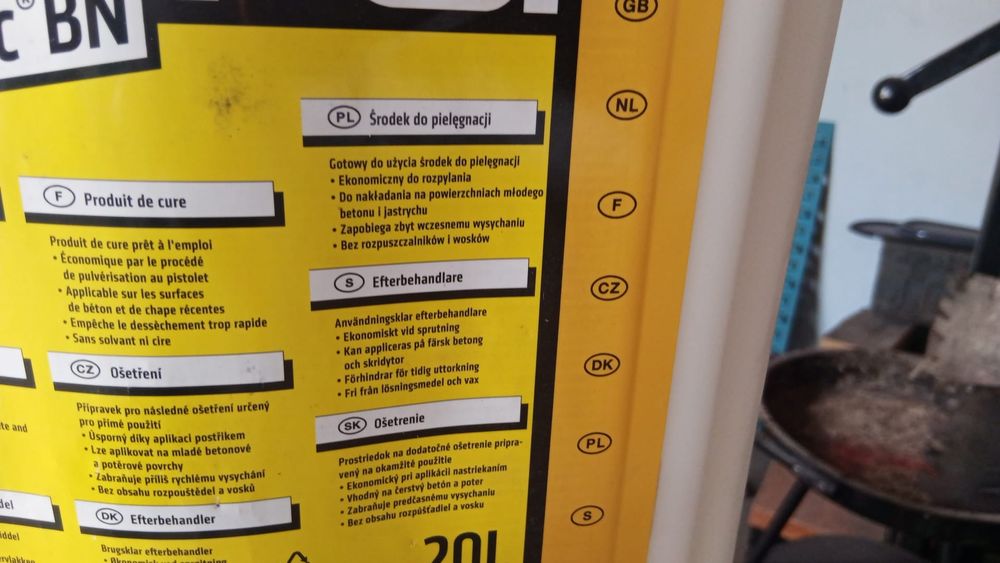 PCI Peritec BN Środek do pielęgnacji młodego betnu.