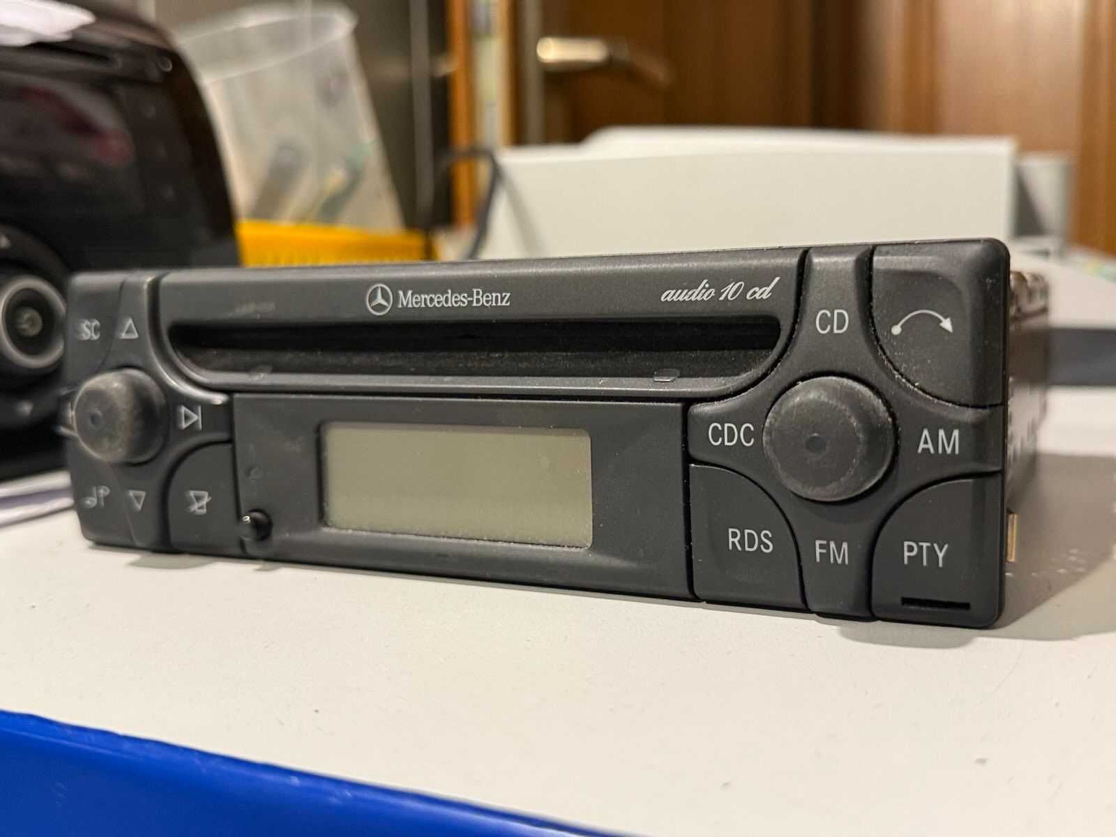 Fabryczne Radio Mercedes-Benz  Audio 10 CD MF 2199
