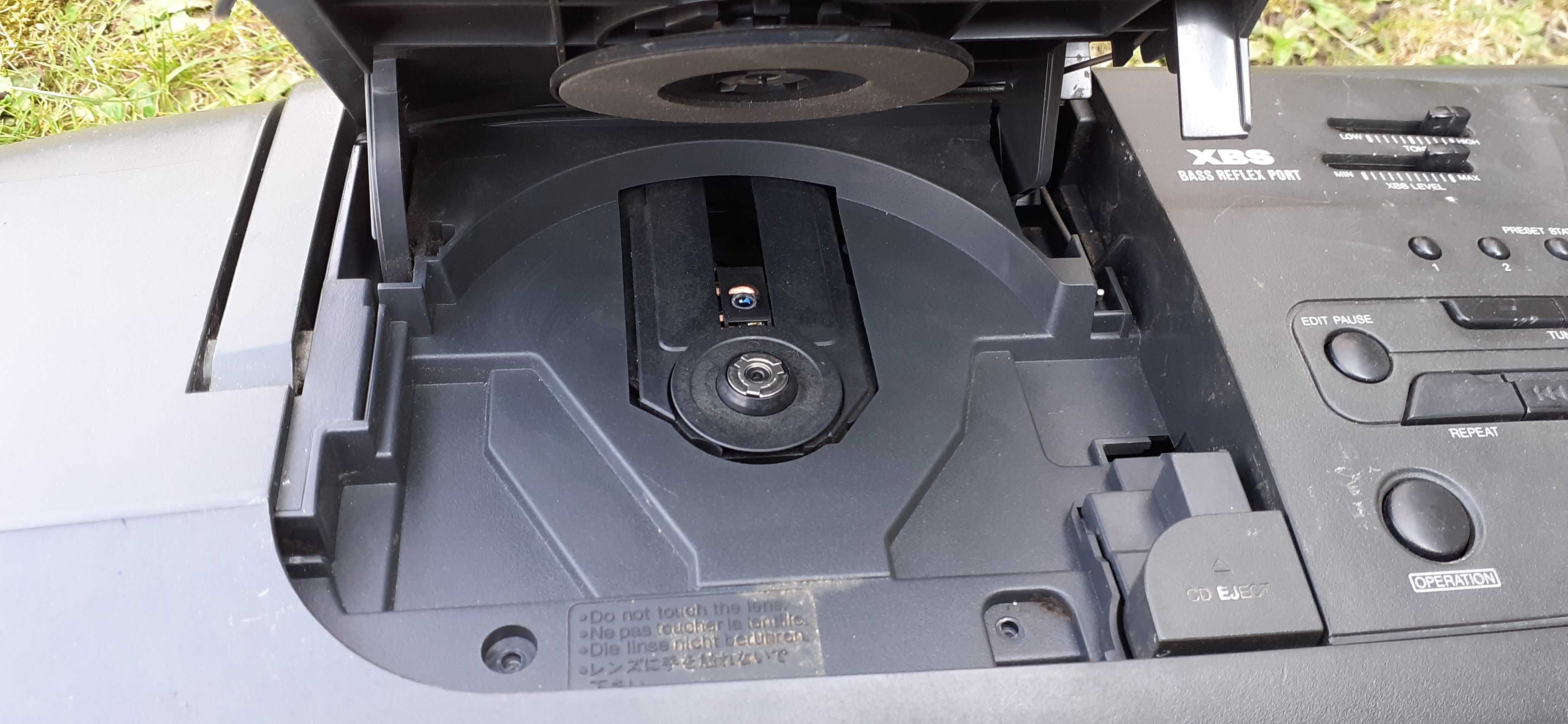 Radiomagnetofon Panasonic RX-DT401, radio, CD, Bumbox do naprawy.