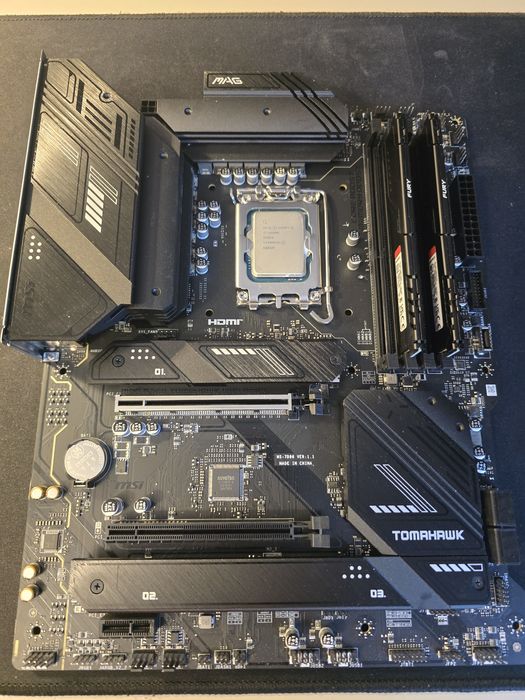 Procesor płyta pamięć - i5 14600k, MSI Tomahawk, 32gb Kingston fury