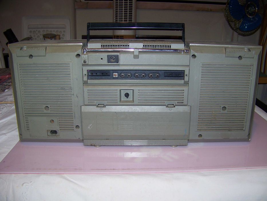 Philips - stereo sound machine 30 W (220V ou pilhas)