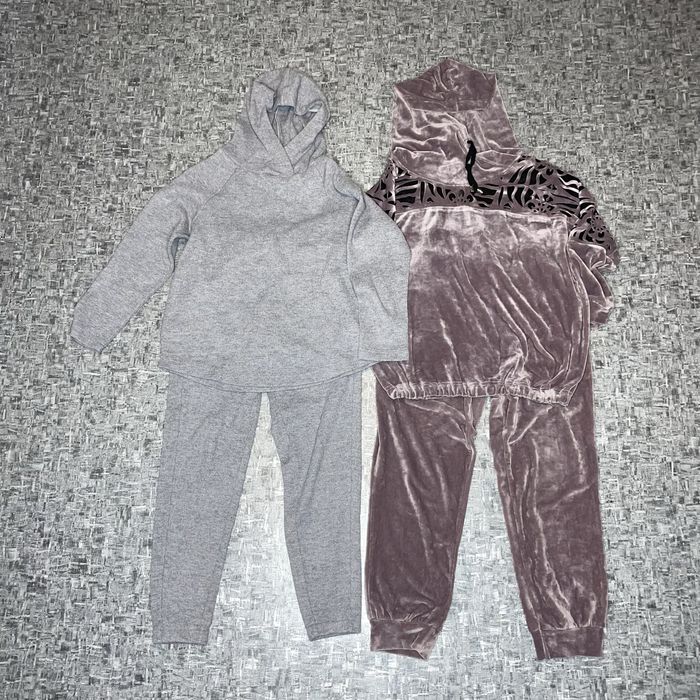 Два теплі жіночі костюми, S