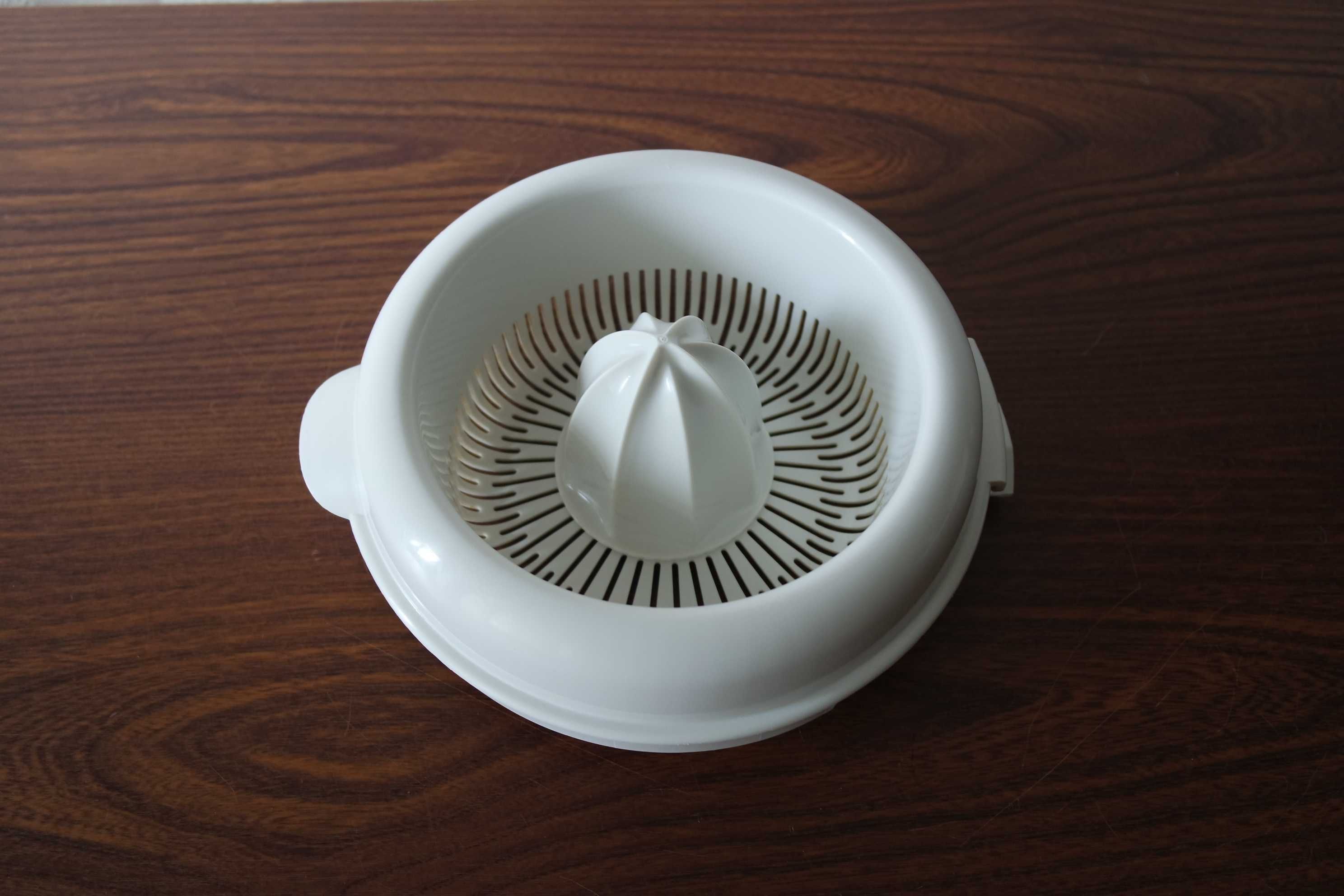 Продам кухонный комбайн Philips Essence HR 7754.