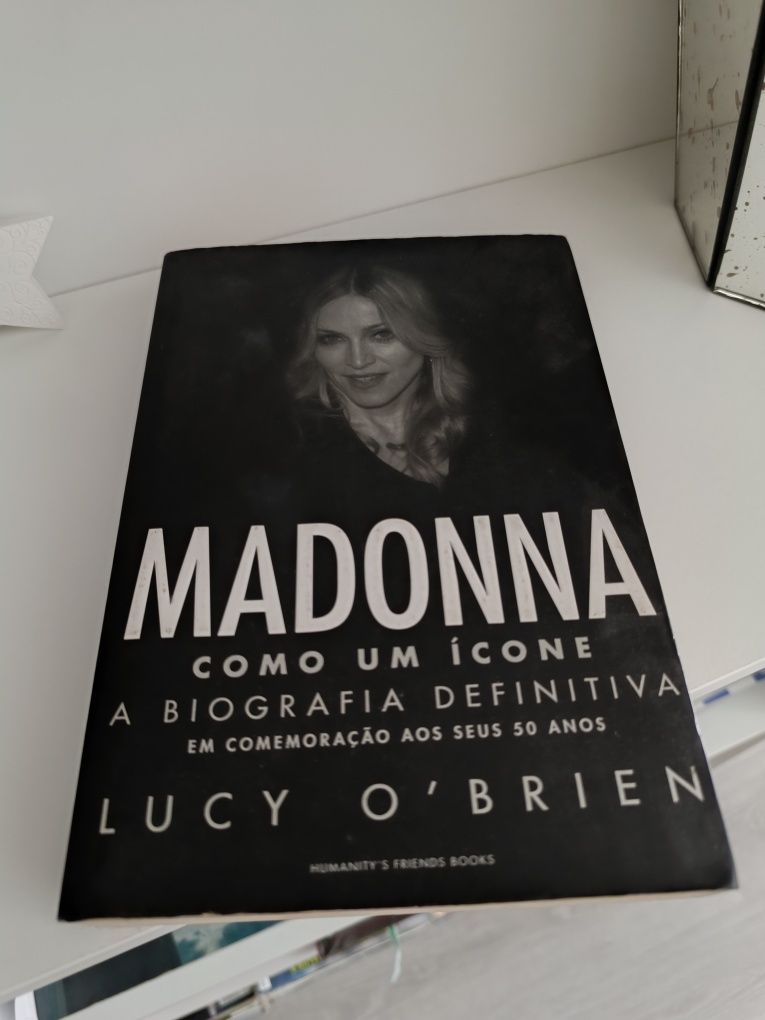 Vendo Livro Madonna Como Um Ícone