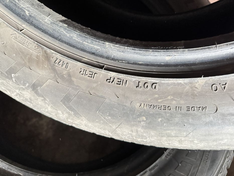 255 60 R18 Good Year комплект зима 4шт