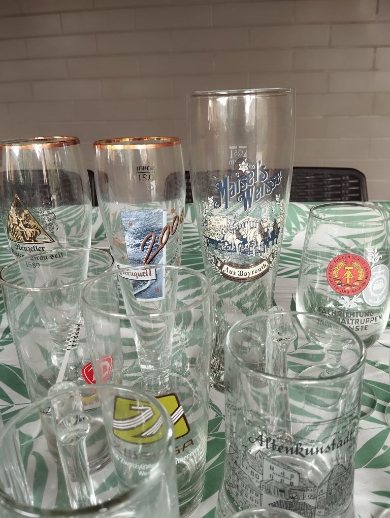 Zestaw szklanek kufli DDR