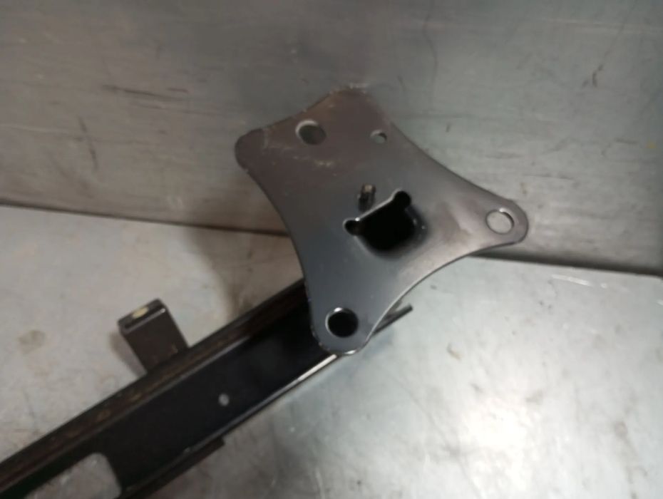 Reforço pára-choques trás PEUGEOT Rifter