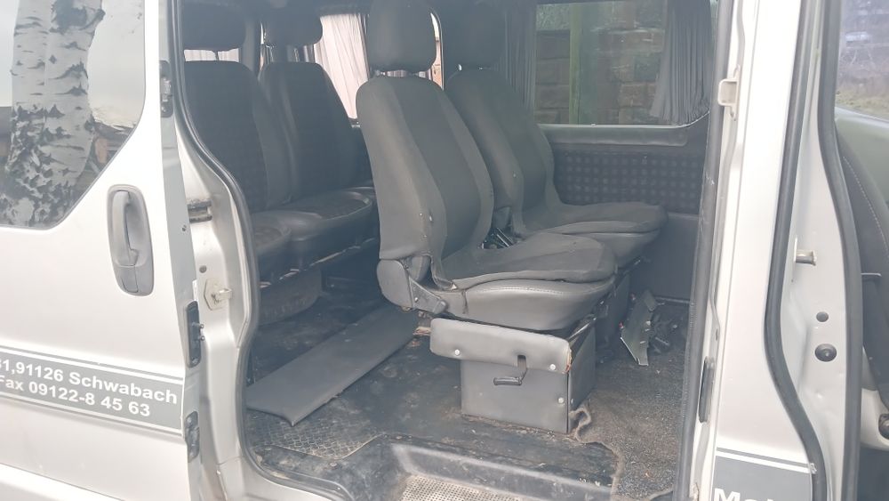 Opel Vivaro 08р 2.5тді пасажир після дтп