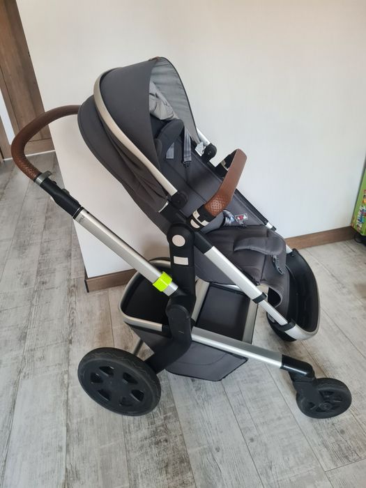 Продам коляску 2 в 1