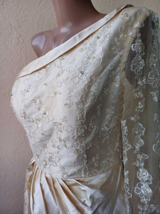 Нова весільна сукня. Є нюанс.