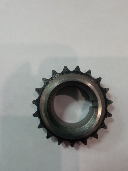 Звёздочка коленвала 2123