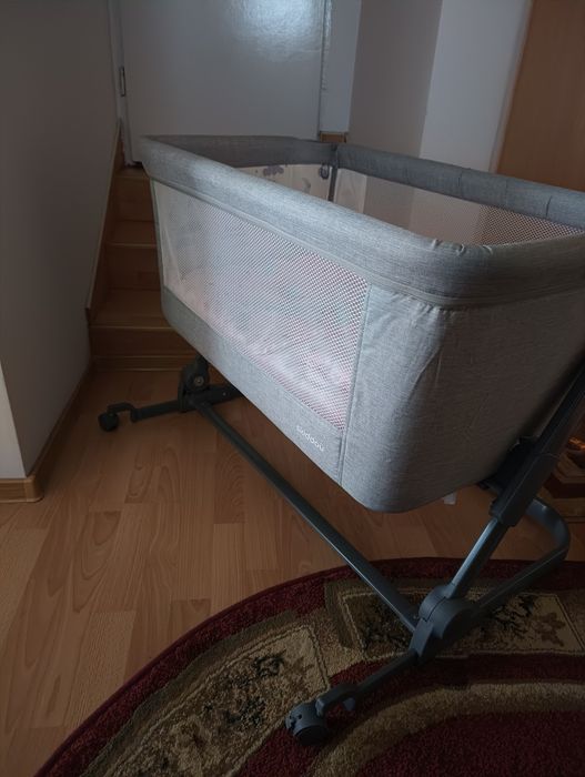 Sprzedam łóżeczko dostawne marki Skidoo