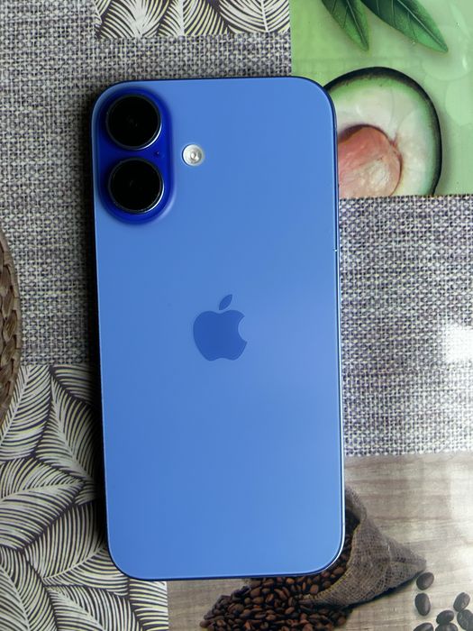 Iphone 16 128 ultramarine