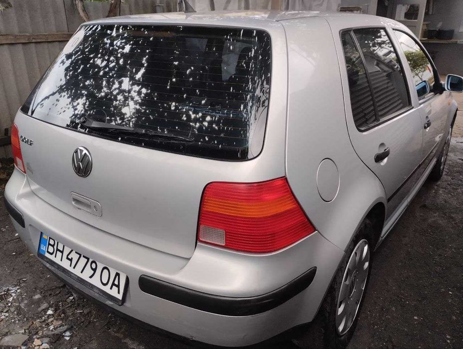 Volkswagen Golf 1998