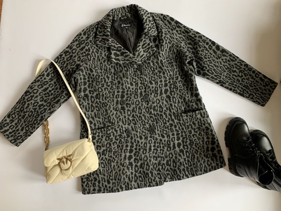 Неймовірне пальто р. XL, леопардове сіре! Дуже стильне!