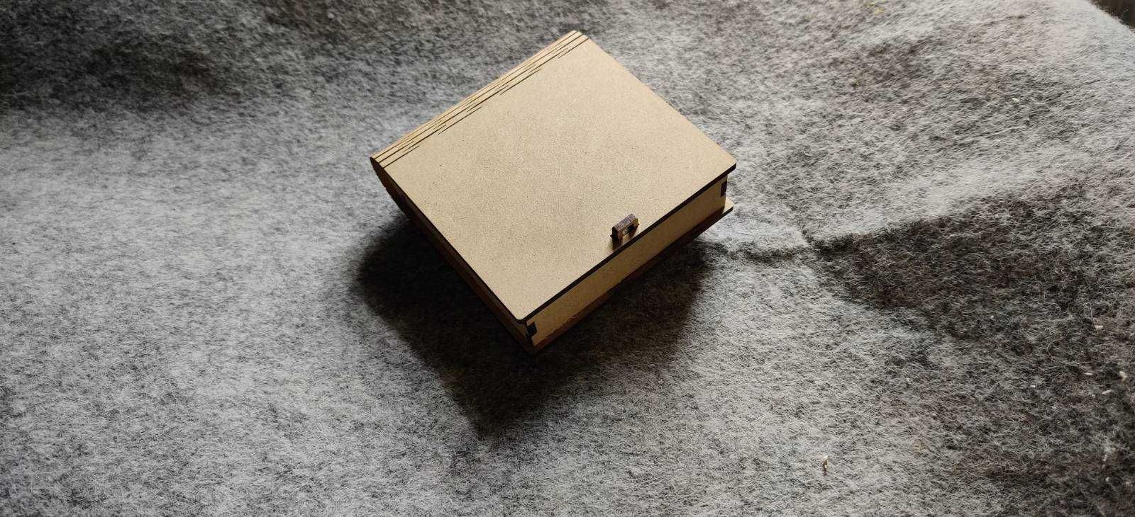 Упаковочные коробки подарочные из дерева лазерная резка упаковки
