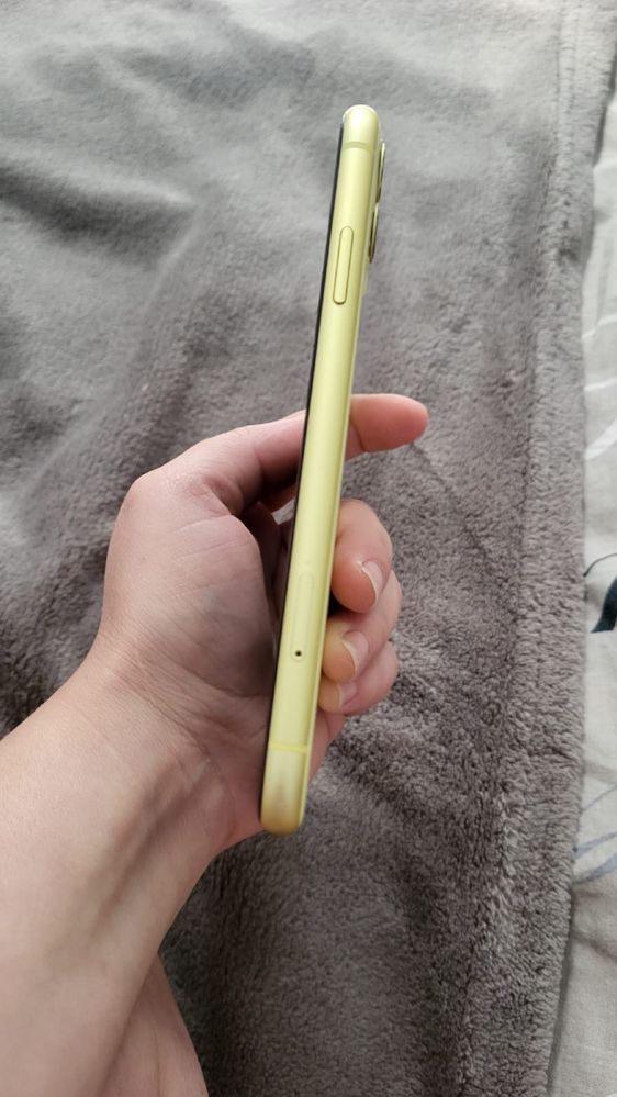 Iphone 11 stan zadowalajacy