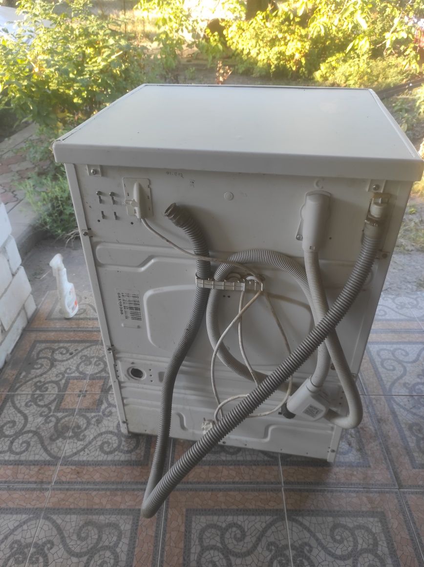 Продам пральну машинку,Miele w2241 4000 грн