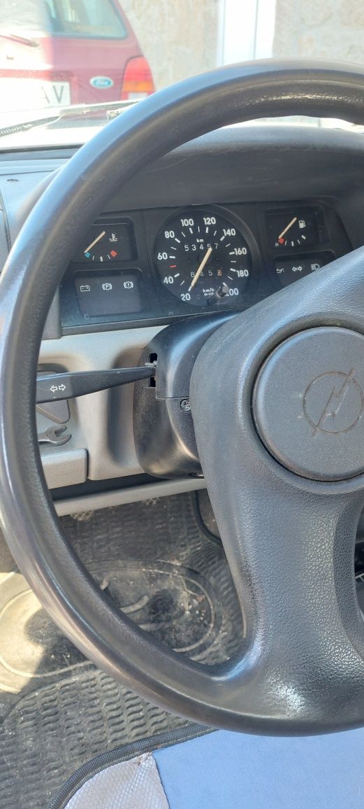 Carro Opel Corsa de 1991