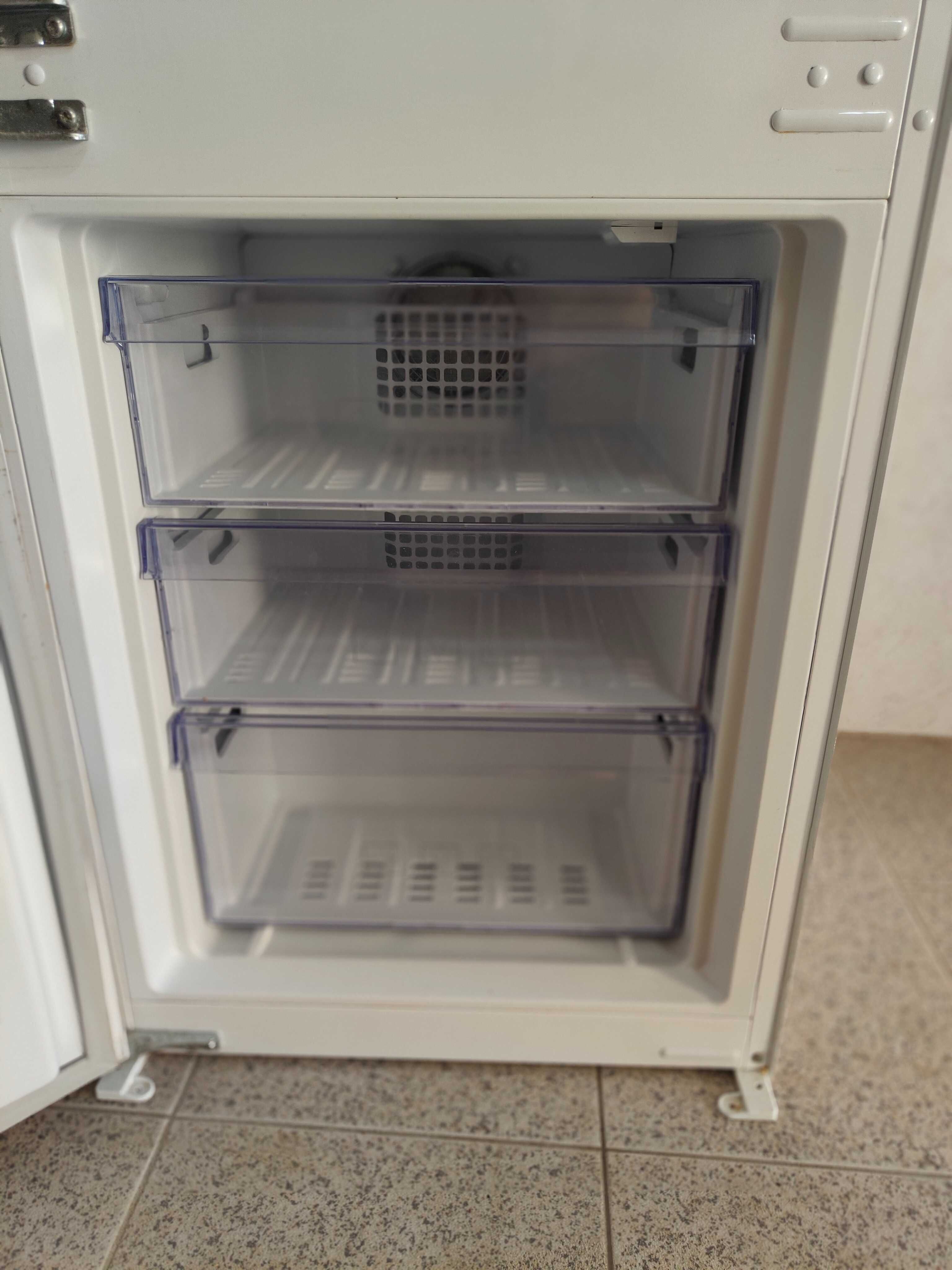 Frigorífico Beko encastre