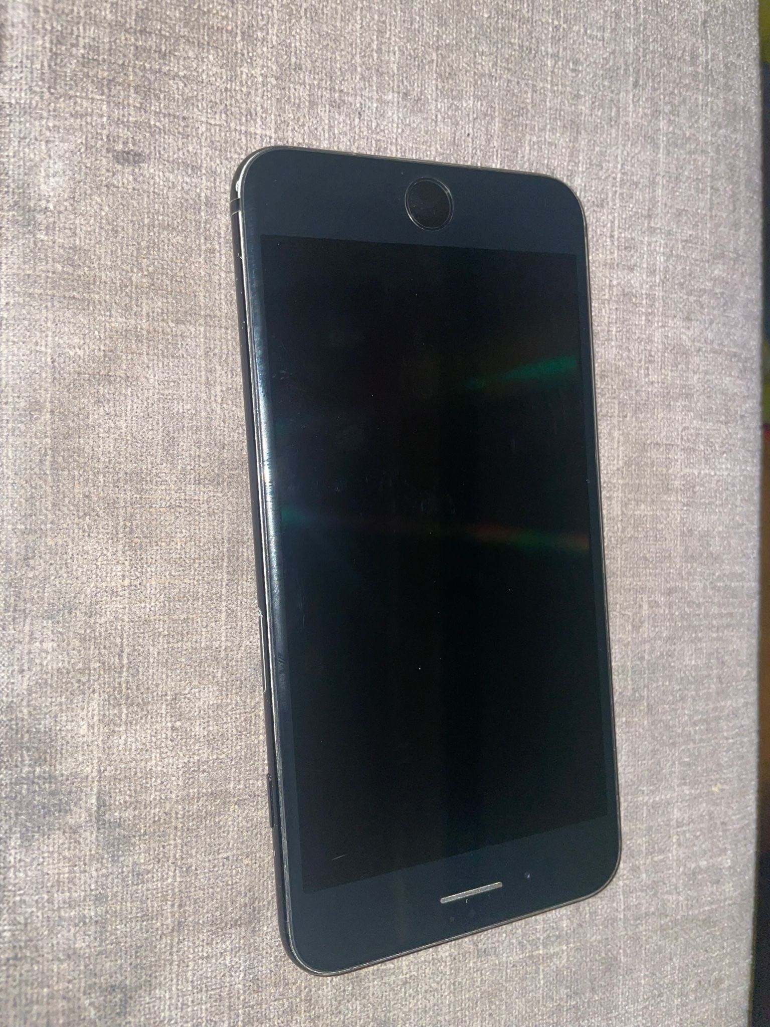 Telemóvel iPhone 7 plus