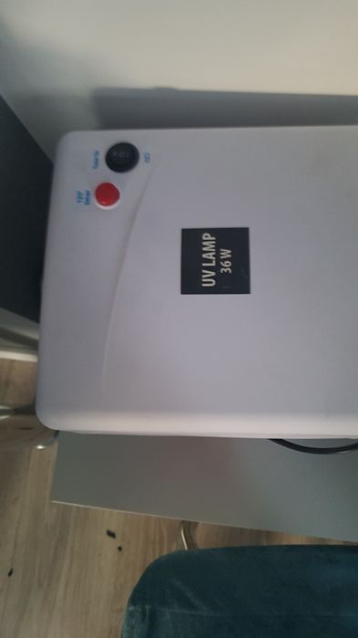 Sprzedam lampę do hybrydy