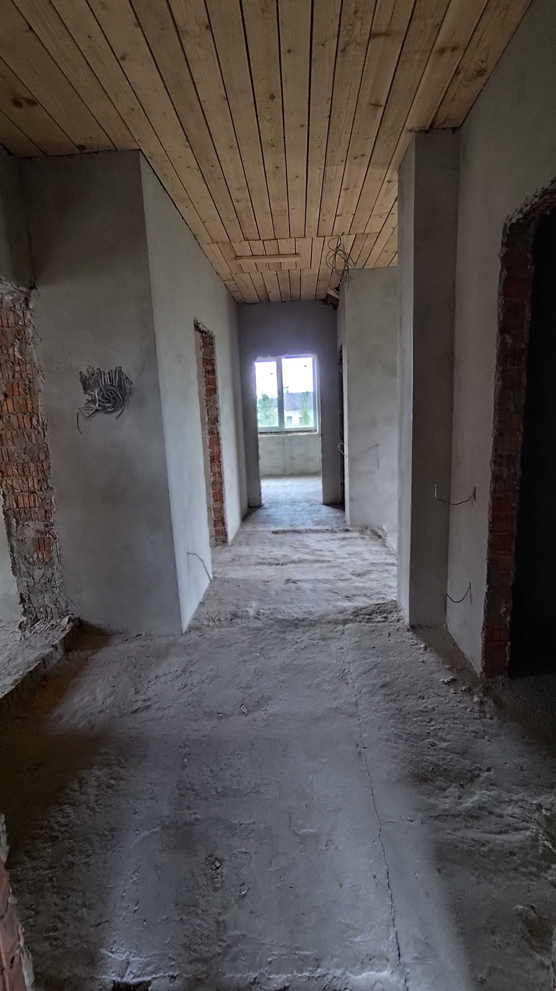 Продається будинок. 140 м.кв. Ділянка 9 сот. Свердловина. Тераса