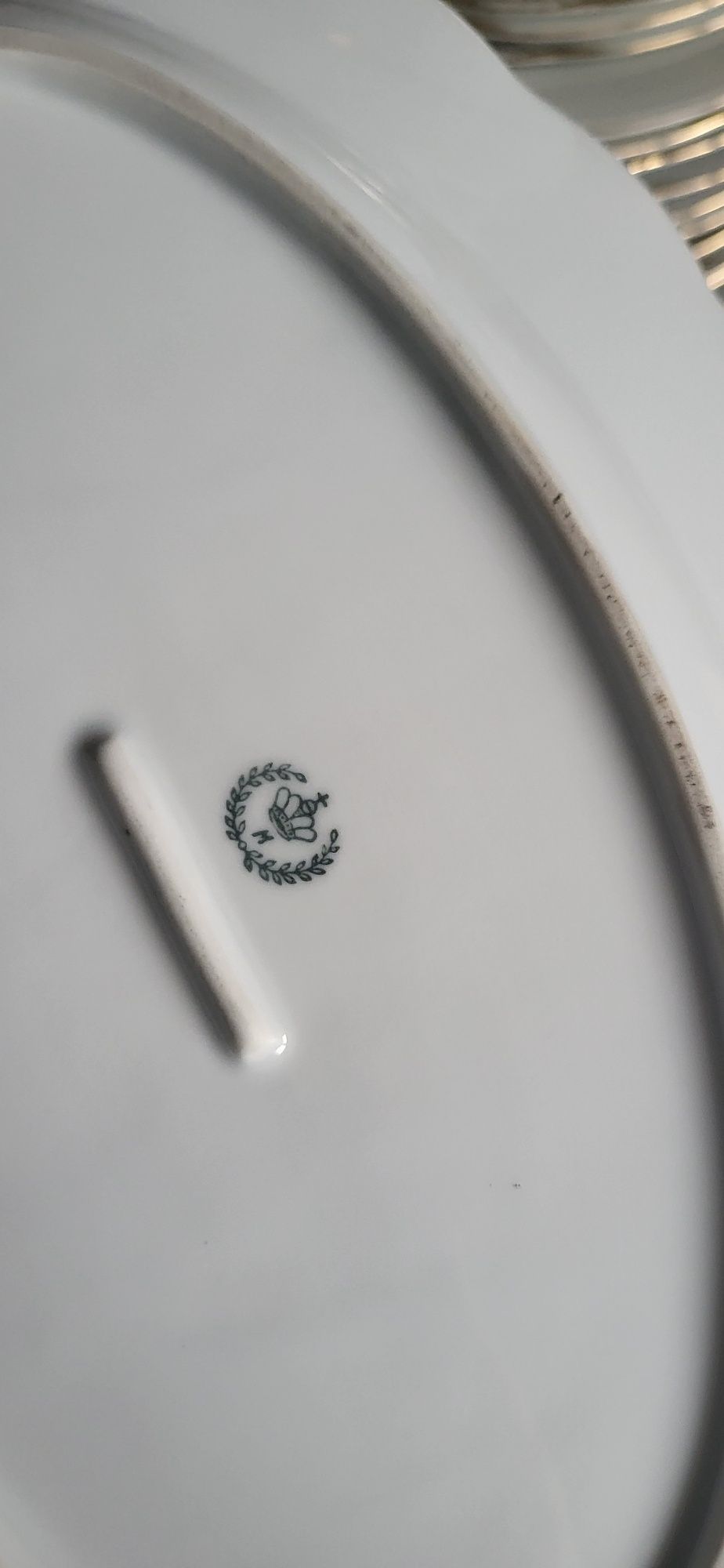 Serwis porcelanowy obiadowy ,2 wazy