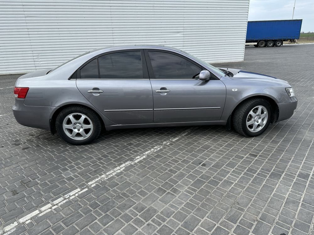 Hyundai Sonata 2007