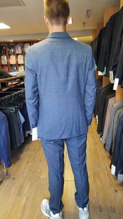 Garnitur młodzieżowy