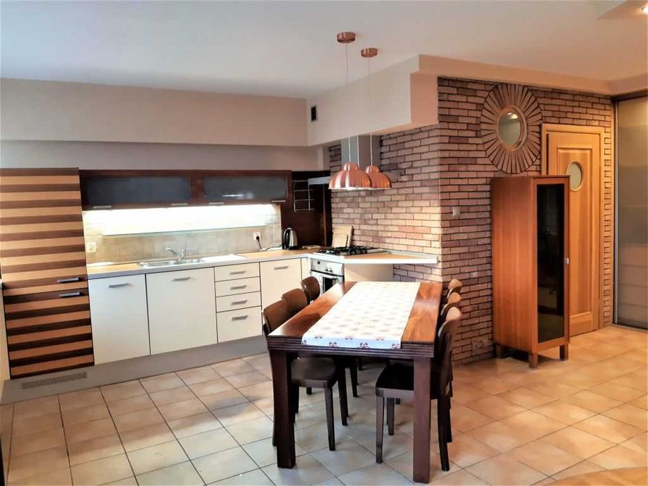 Kawalerka do wynajęcia 40 mkw. z miejscem garażowym Warszawa Grochów