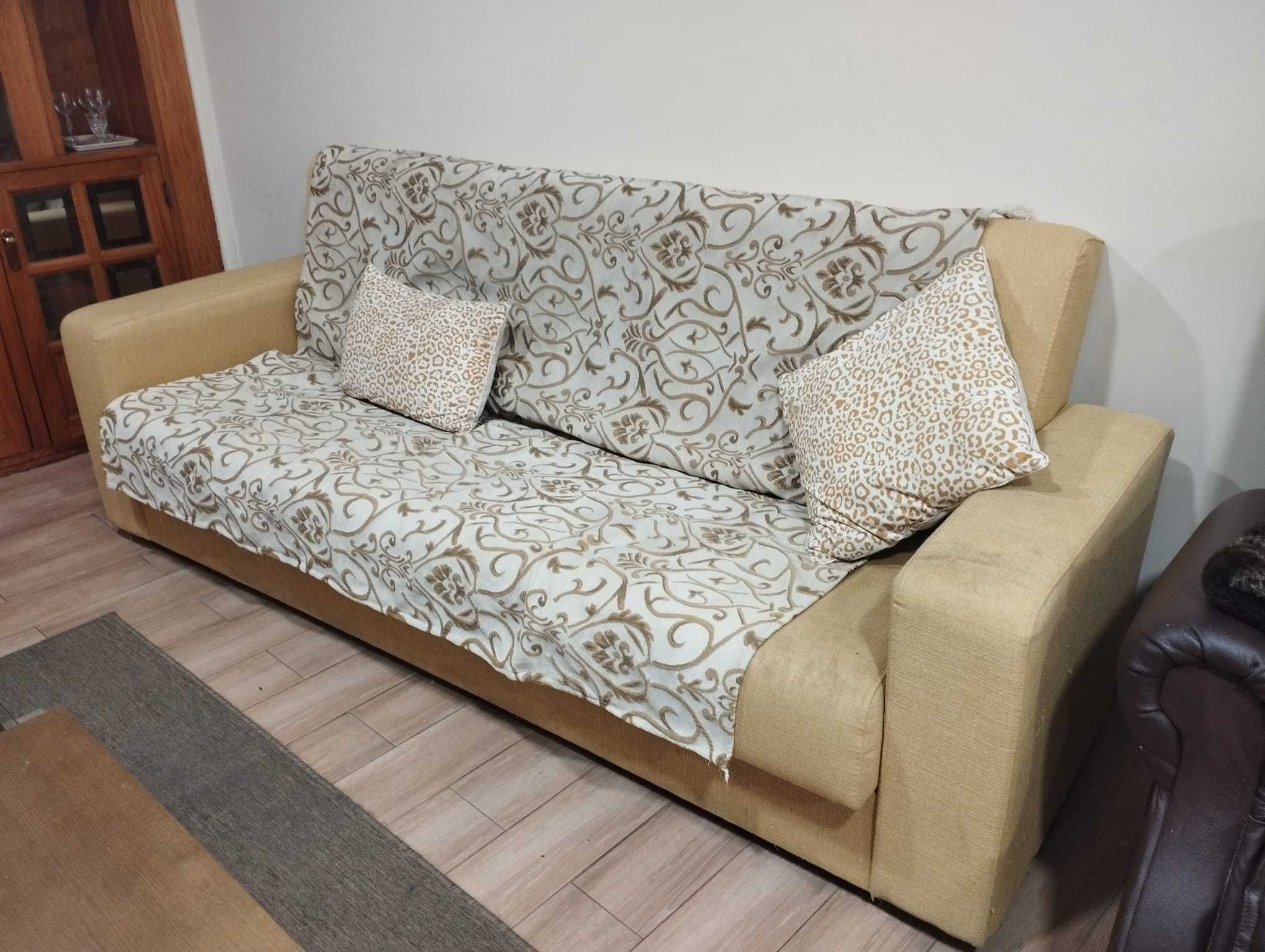 Sofá cama mostarda