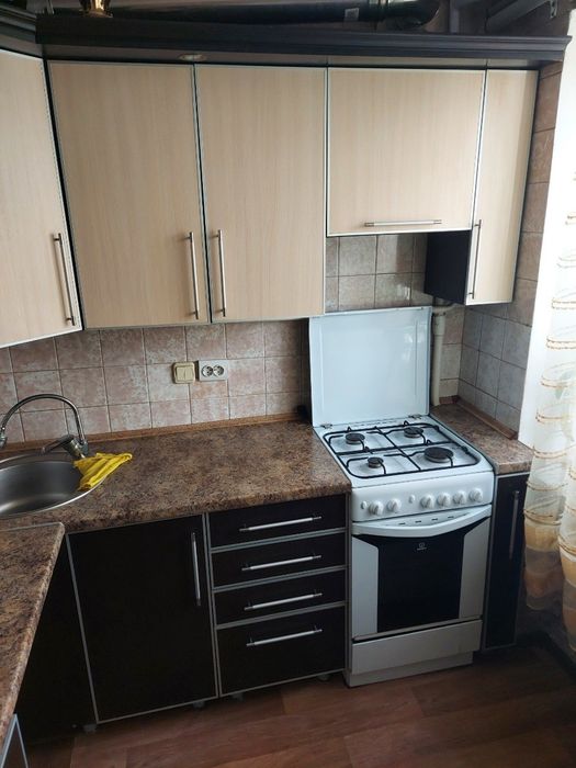 Продам 3 кімнатну квартиру в самому серці міста 2 поверх на Британські