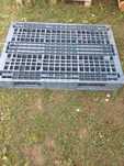 Palety plastikowe w rozmiarze palety euro 800/1200