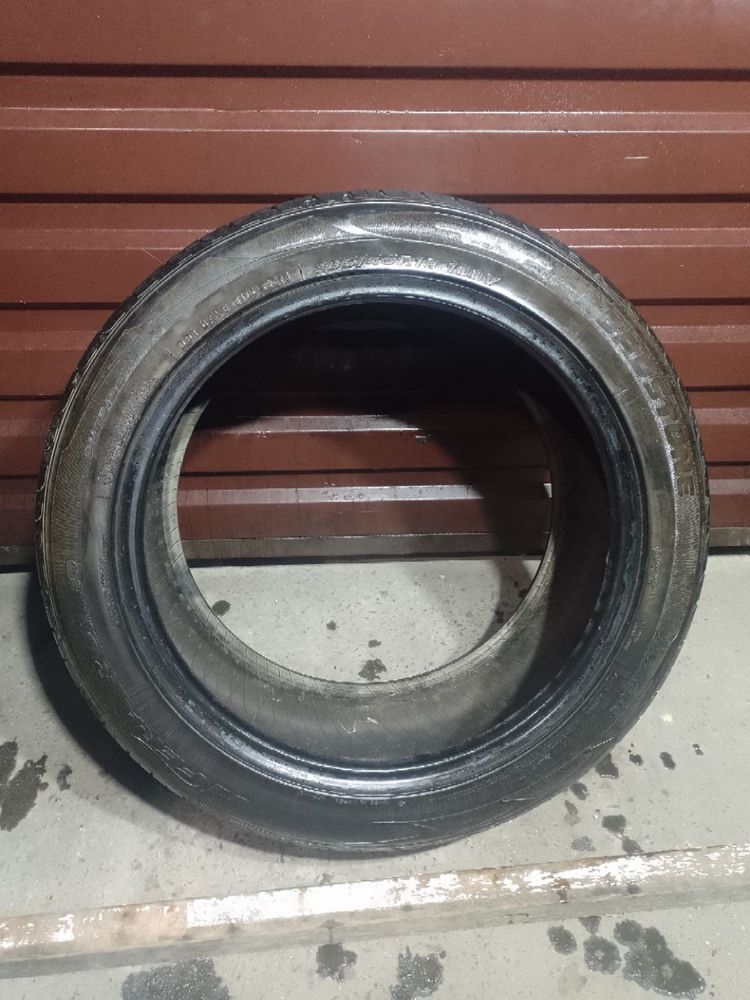 Резина Шини 255 45 R19 Roadstone Nfera
