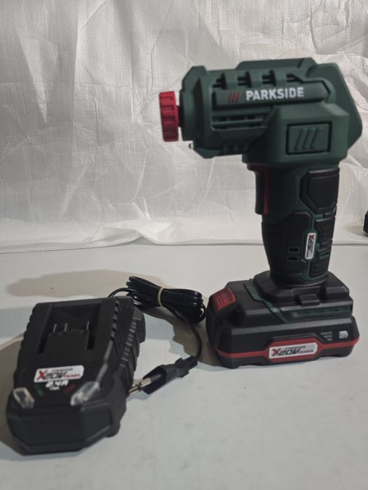 Compressor recarregável PARKSIDE 20V.