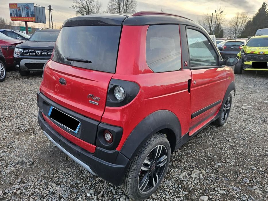 Microcar M.GO L6e  2023 rok ligier myli  Francja Uszkodzony